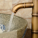 Rubinetto in rame per lavabo a cascata stile retrò