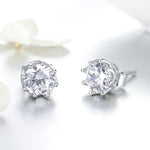 Orecchini a bottone in argento 925 con zirconi 0,6 cm