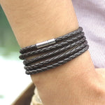 Bracciale in pelle da uomo con ciondolo vintage nero
