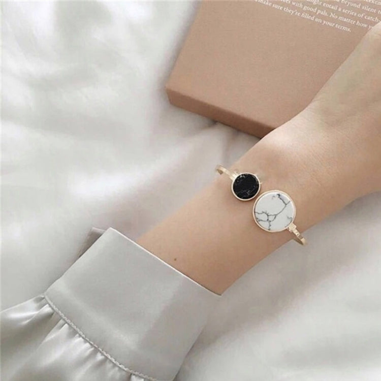 Bracciale rigido geometrico in pietra di marmo finto oro