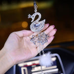 Ciondolo per auto Crystal Swan in cristallo artificiale