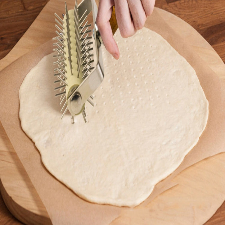 Utensili da forno in acciaio inox con manico in legno