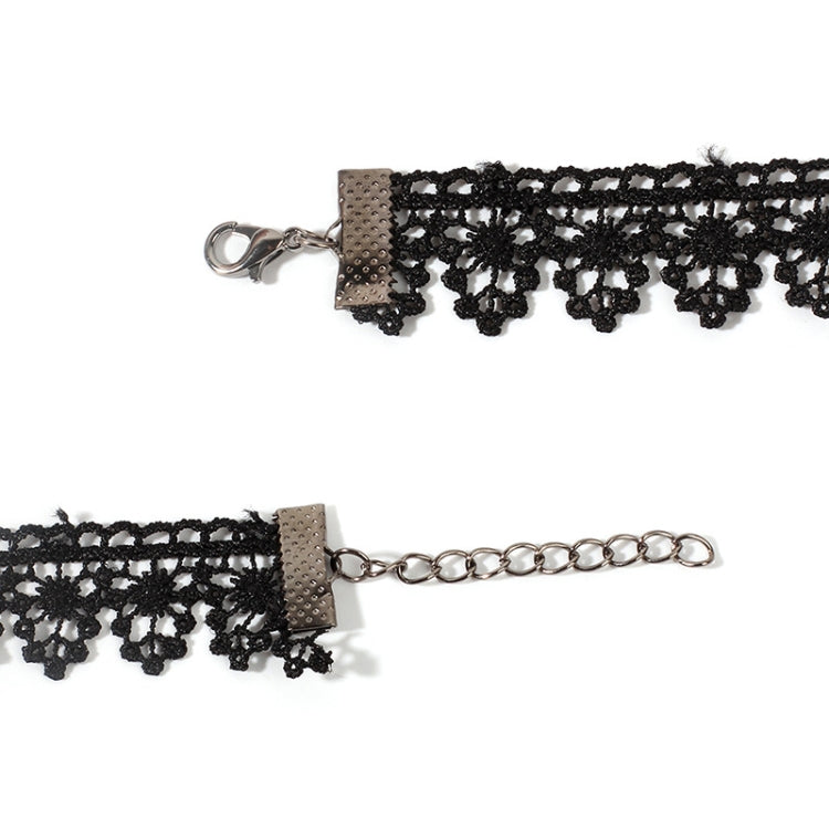 Collana vintage donna in pizzo con frange stile gotico