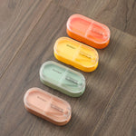 Set 2 contenitori trasparenti per medicinali con divisori