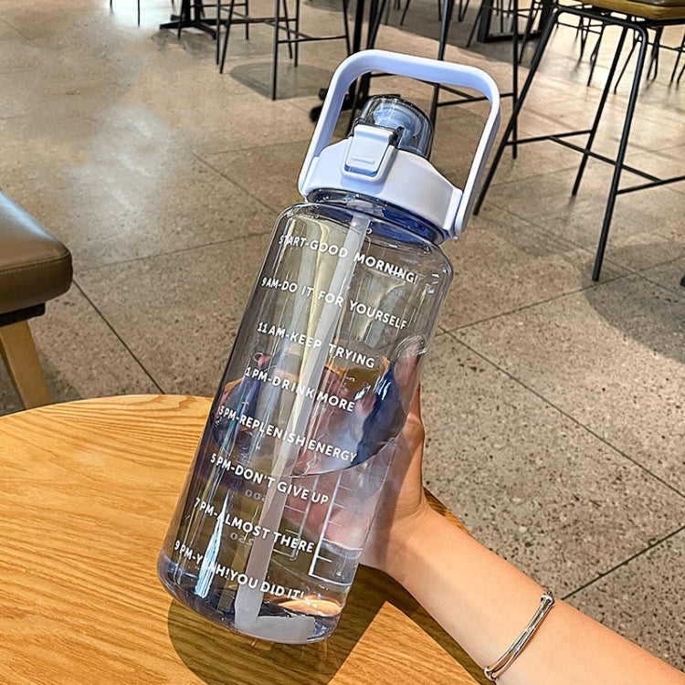 Borraccia sportiva 2000 ml con cannuccia e chiusura ermetica