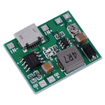 Modulo convertitore boost 3,7 V per batteria 18650 con ricarica