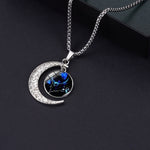 Collana con ciondolo luna zodiacale in lega e vetro