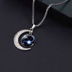 Collana con ciondolo luna zodiacale in lega e vetro