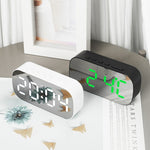 Display digitale LED con orologio e sveglia a specchio