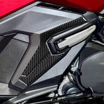 Per Honda ADV350 2022-2026, set di 4 protezioni inferiori per poggiapiedi posteriori (4 pezzi).