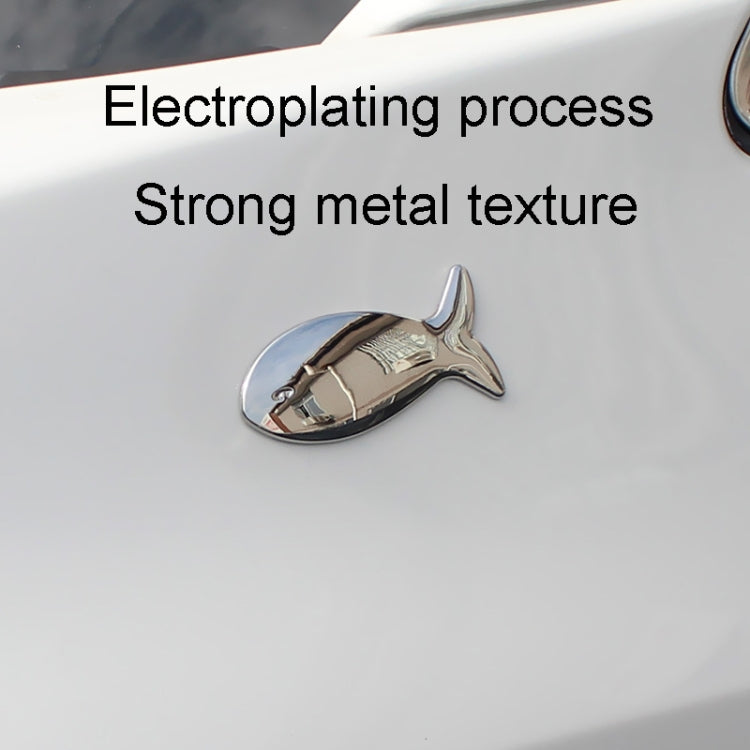 Adesivo in metallo decorativo per auto a forma di pesce 9x4 cm