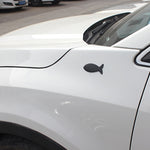 Adesivo in metallo decorativo per auto a forma di pesce 9x4 cm