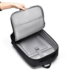 Zaino impermeabile per laptop 15,6" con porta USB
