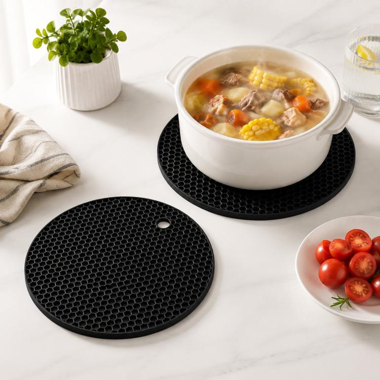 Tovaglietta rotonda in silicone a nido d'ape LsCook, resistente al calore, antiscivolo e isolante.