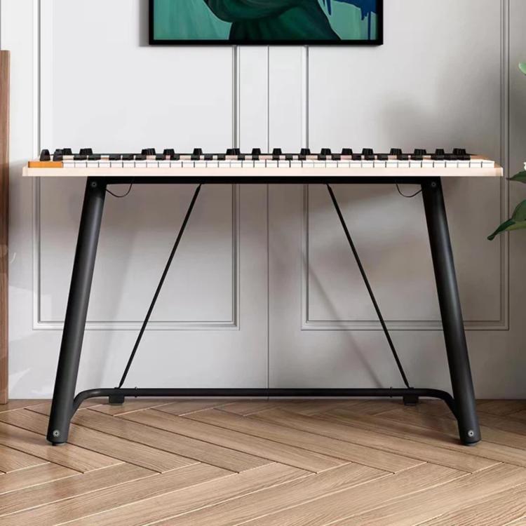 Pianoforte elettronico portatile, allargato, ispessito, con telaio in metallo a forma di U.