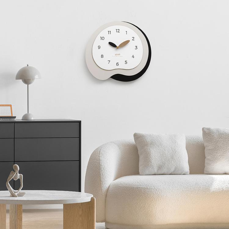Orologio da parete moderno in legno silenzioso 43x42 cm