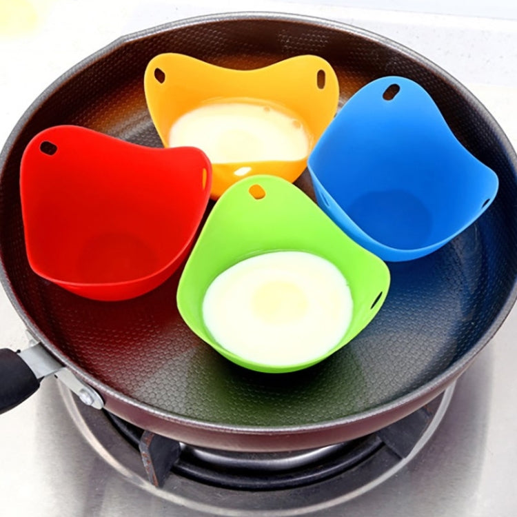 Set 4 cuociuova in silicone per cucina