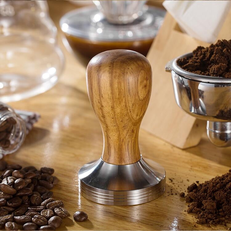 Polvere di caffè integrata con manico in legno massello 12cm