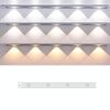 Barra luminosa con sensore di movimento ricaricabile da 60 cm, lampada per armadio con telecomando (argento)