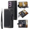 Per Motorola Moto G85 Custodia per telefono in pelle con cerniera con struttura a griglia e cordino (nero)