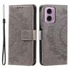 Custodia per telefono in pelle goffrata fiore Totem per Motorola Moto G85 con cordino (grigio)