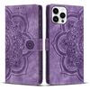 Per iPhone 15 Pro Custodia per telefono in pelle smerigliata retrò con motivo mandala in rilievo (viola)