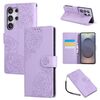 Custodia in pelle con 3 slot per carte di credito e motivo a fiori di rosa per Samsung Galaxy S25 Ultra 5G (viola)