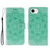 Custodia in pelle con stampa mandala solare per iPhone 16e (verde)