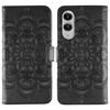Custodia in pelle con motivo in rilievo Sun Mandala per Samsung Galaxy S25 Edge 5G (nera)