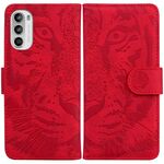 Per Motorola Moto G52J Versione Giappone Tiger Escusting Pattern Orizzontale Flip Leather Case (rosso)