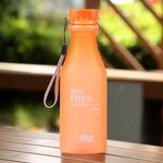 Bottiglia di soda portatile in plastica a prova di gelo da 550 ml sigillata Bottiglia per bevande pratica per studenti semplice
