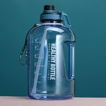 2.2L Tazza d'acqua di grande capacità Sport e fitness Paglia Grande bottiglia di acqua resistente al calore Barilotto di plastica resistente al calore (blu)