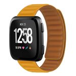 Per Fitbit Versa 4/3 / Sense 2 Cinturino magnetico in silicone da 20 mm (giallo arancione)