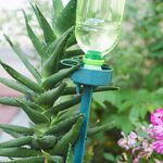 Dispositivo automatico per l'irrigazione dei fiori con valvola di controllo dell'interruttore