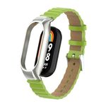 Custodia in metallo integrata per Xiaomi Mi Band 8 + cinturino in pelle di bambù (verde erba)