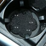 Sottobicchiere in PVC decorato con fiori di pruno riempito di diamanti montato su auto (nero)