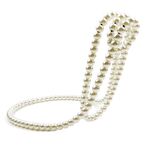 Portabottiglie sospeso con collana di perle, ornamenti decorativi per il desktop di casa (bianco)
