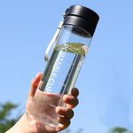 Tazza sportiva da esterno di grande capacità Tazze da tè portatili a prova di perdite in plastica satinata, colore: nero trasparente da 800 ml