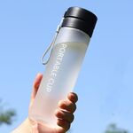 Tazza sportiva da esterno di grande capacità Tazze da tè portatili a prova di perdite in plastica satinata, colore: nero satinato da 800 ml