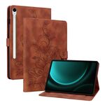 Custodia per tablet in pelle goffrata Giglio per Samsung Galaxy Tab S9 / S9 FE (marrone)