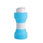 Tazza d'acqua con manubri fitness pieghevole per bottiglia d'acqua in silicone sportivo di grande capacità da 650 ml (blu cielo)