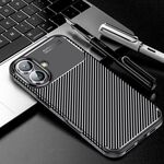 Per iPhone 16 Custodia in TPU antiurto con struttura in fibra di carbonio (nera)