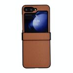 Per Samsung Galaxy Z Flip6 5G Set da tre pezzi Morandi Custodia per telefono con texture in pelle tinta unita (marrone)
