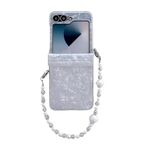 Per Samsung Galaxy Z Flip6 Custodia per telefono con texture a conchiglia perlescente in tre parti con braccialetto (bianco)