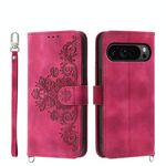 Custodia a portafoglio in pelle con fiori in rilievo per Google Pixel 9 Pro (vino rosso)