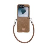 Per Samsung Galaxy Z Flip6 Custodia per telefono comoda e corta in peluche con copertura completa e cinturino da polso (marrone)