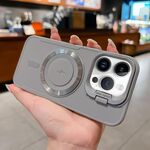 Per iPhone 13 Pro Lens Frame Holder Blade MagSafe Custodia per telefono (grigio siderale)