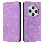 Custodia in pelle adsorbimento con motivo etnico in rilievo per Redmi A4 5G (viola)