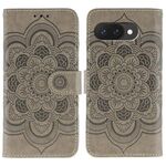 Custodia in pelle con motivo in rilievo Sun Mandala per Google Pixel 9a (grigio)
