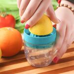 Mini spremiagrumi manuale multifunzione con spremiagrumi a tazza graduata